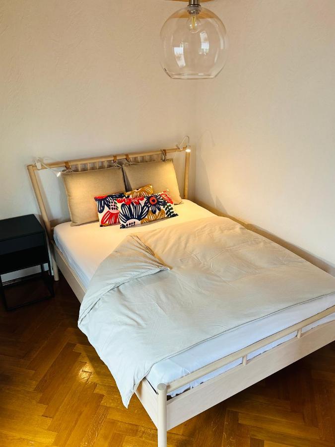B17 Two Bed Apartment West Town Гайденгайм-ан-дер-Бренц Екстер'єр фото
